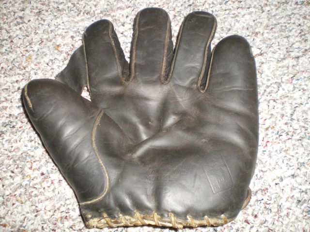 JC Higgins 1672 Black 1 Inch Web Front